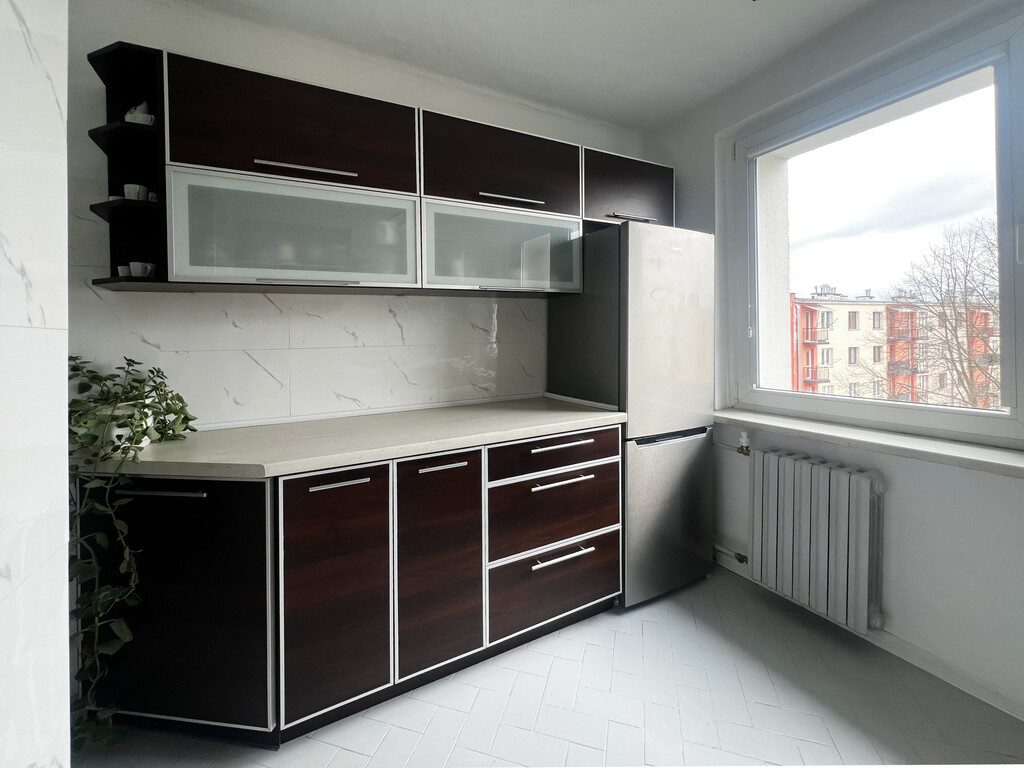 Mieszkanie 2 Pok/40 M2/balkon, Ul. Iłżecka